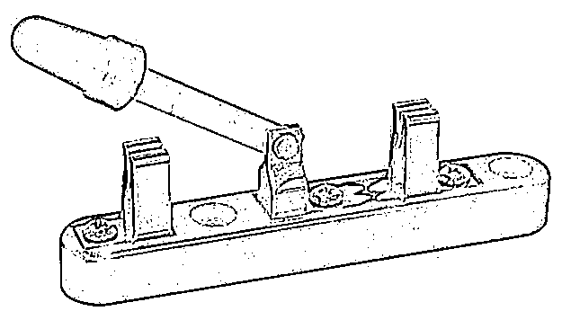 SPDT switch